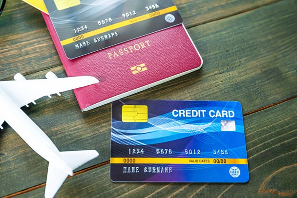 Selecting the Right Credit Card: From Lounge Access to Premium Travel Rewards